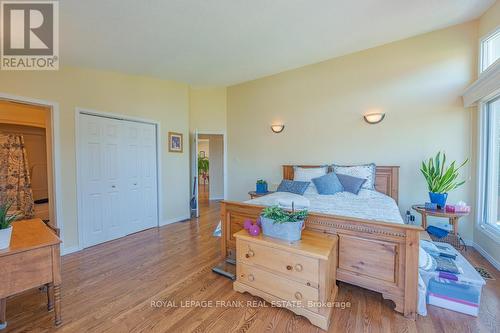 36 Southshore Road, Kawartha Lakes, ON - Indoor Photo Showing Bedroom