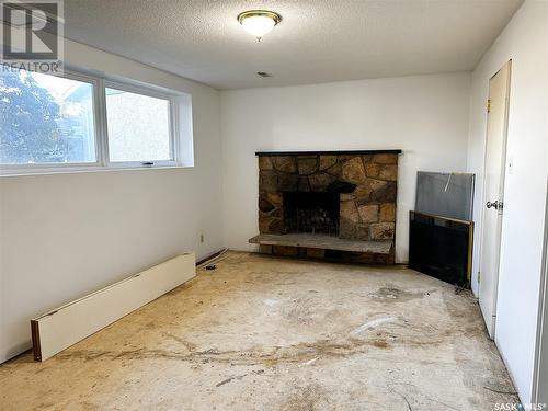 2126 101St Crescent, North Battleford, SK - Indoor Photo Showing Living Room With Fireplace