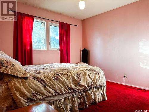 2126 101St Crescent, North Battleford, SK - Indoor Photo Showing Bedroom