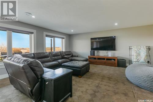 22 Hood Road, Longlaketon Rm No. 219, SK - Indoor Photo Showing Living Room