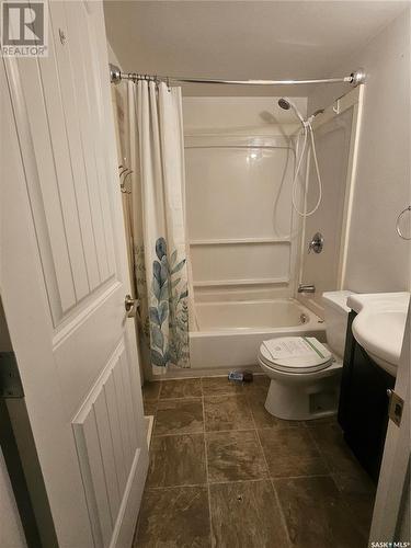 104 521 Albert Street, Estevan, SK - Indoor Photo Showing Bathroom