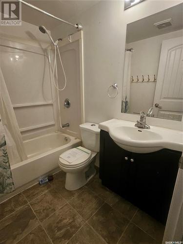 104 521 Albert Street, Estevan, SK - Indoor Photo Showing Bathroom