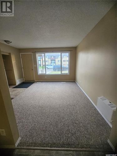 104 521 Albert Street, Estevan, SK - Indoor Photo Showing Other Room