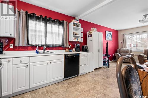 2608 Edgar Street, Regina, SK - Indoor