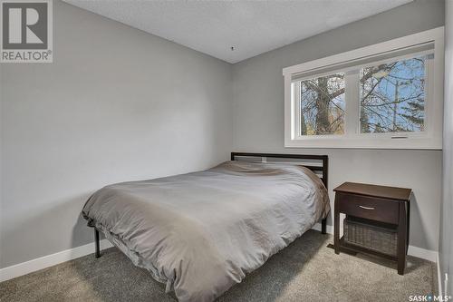 566 Klassen Crescent, Martensville, SK - Indoor Photo Showing Bedroom