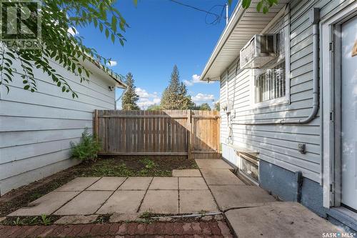 1805 Clarence Avenue S, Saskatoon, SK - Outdoor With Exterior