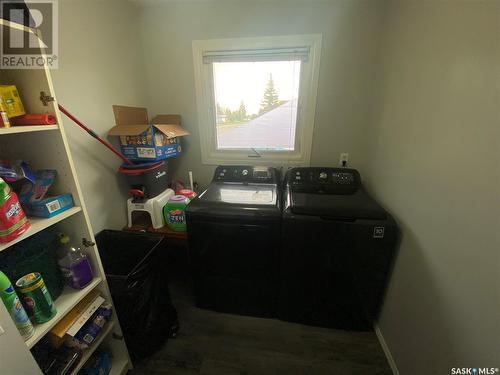 215 Sixth Avenue N, Yorkton, SK - Indoor