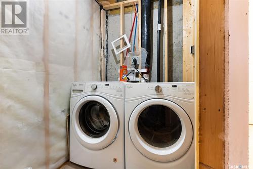 5540 Prefontaine Avenue, Regina, SK - Indoor Photo Showing Laundry Room