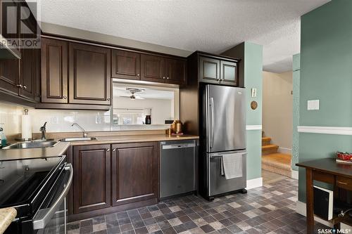 97 Westfield Drive, Regina, SK - Indoor Photo Showing Kitchen With Stainless Steel Kitchen