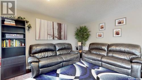 3341 Green Moss Lane, Regina, SK - Indoor Photo Showing Living Room