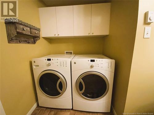 65 Des Prés Street, Edmundston, NB - Indoor Photo Showing Laundry Room