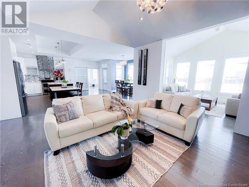 75 Albion Street, Moncton, NB - Indoor Photo Showing Living Room