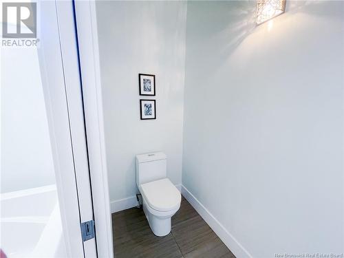 75 Albion Street, Moncton, NB - Indoor Photo Showing Bathroom