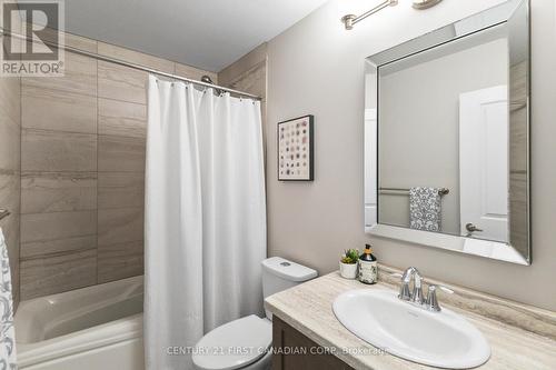 484 Tansbury Street, London, ON - Indoor Photo Showing Bathroom