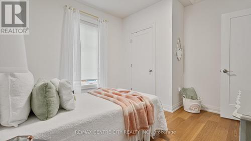 742 Mount Pleasant Road, Brantford, ON - Indoor Photo Showing Bedroom