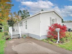 75 EVERGREEN Village  Summerside, PE C1N 4B8