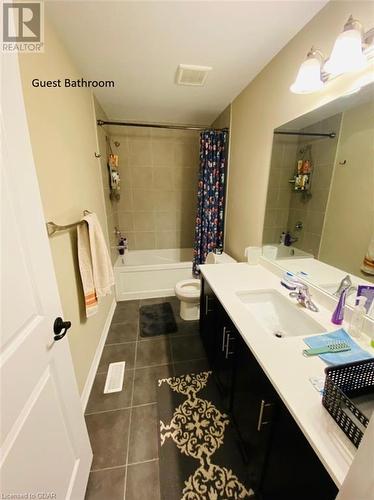 324 Equestrian Way Unit# 43-Main, Cambridge, ON - Indoor Photo Showing Bathroom