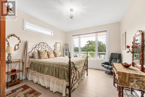 853 Heritage Drive, Merrickville, ON - Indoor Photo Showing Bedroom