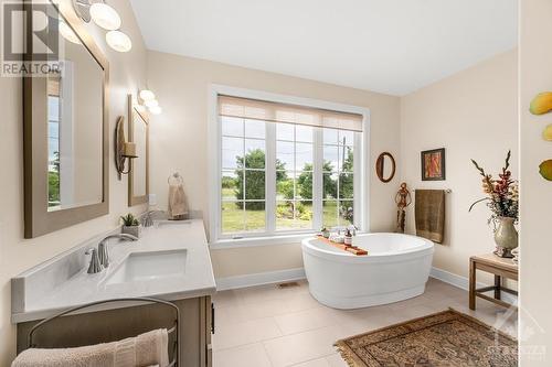 853 Heritage Drive, Merrickville, ON - Indoor Photo Showing Bathroom