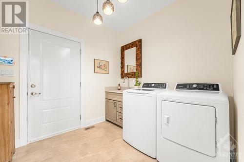 853 Heritage Drive, Merrickville, ON - Indoor Photo Showing Laundry Room