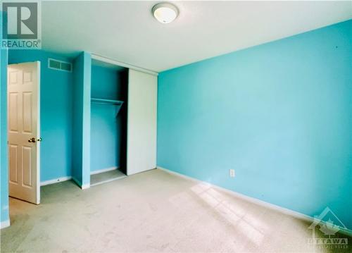 13 Fairpark Drive, Ottawa, ON - Indoor Photo Showing Other Room