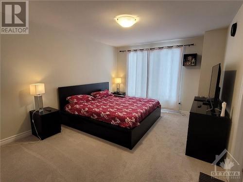 182 Jarnidiere Street, Stittsville, ON - Indoor Photo Showing Bedroom