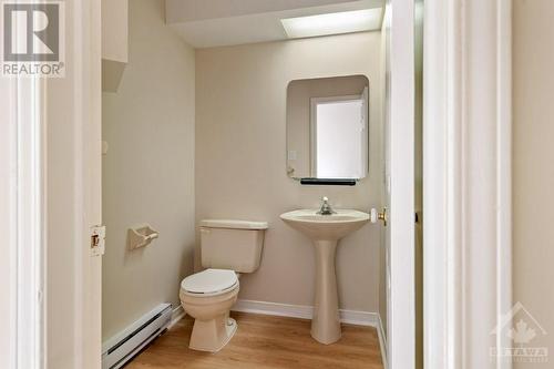 422 Briston Private, Ottawa, ON - Indoor Photo Showing Bathroom