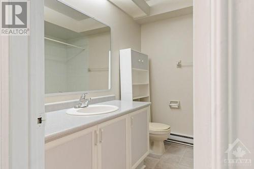 422 Briston Private, Ottawa, ON - Indoor Photo Showing Bathroom