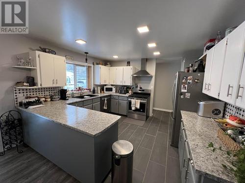 7608 Old Alaska Highway, Fort Nelson, BC - Indoor Photo Showing Kitchen