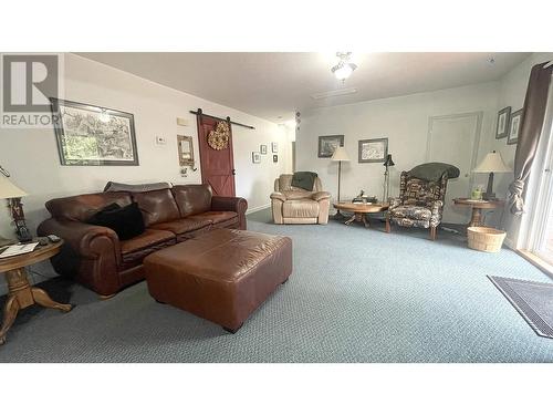 421 E 4Th Avenue, Prince Rupert, BC - Indoor Photo Showing Living Room