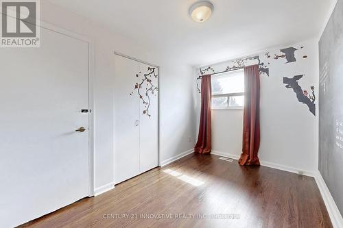 40 Radwinter Drive, Toronto, ON - Indoor Photo Showing Other Room