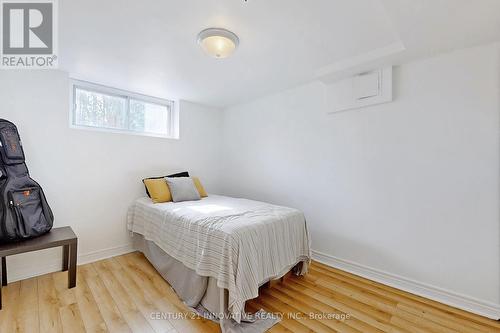 40 Radwinter Drive, Toronto, ON - Indoor Photo Showing Bedroom