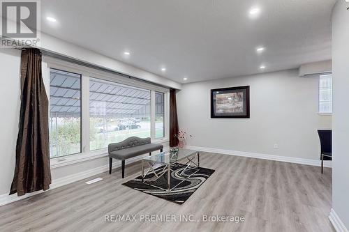 3 Gretna Drive, Brampton, ON - Indoor