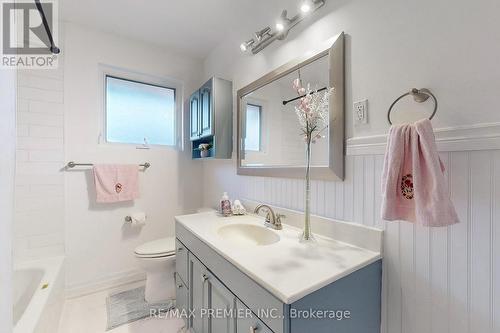 3 Gretna Drive, Brampton, ON - Indoor Photo Showing Bathroom