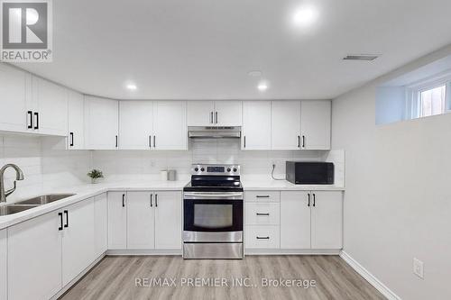 3 Gretna Drive, Brampton, ON - Indoor Photo Showing Kitchen With Double Sink