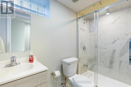 3 Gretna Drive, Brampton, ON - Indoor Photo Showing Bathroom