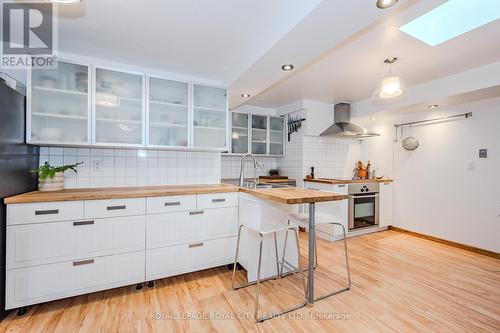 106/108 Kathleen Street, Guelph, ON - Indoor Photo Showing Kitchen