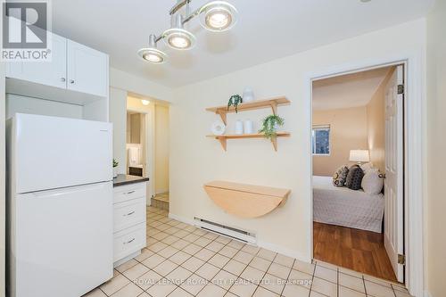 106/108 Kathleen Street, Guelph, ON - Indoor Photo Showing Kitchen