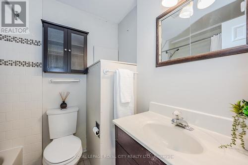 106/108 Kathleen Street, Guelph, ON - Indoor Photo Showing Bathroom