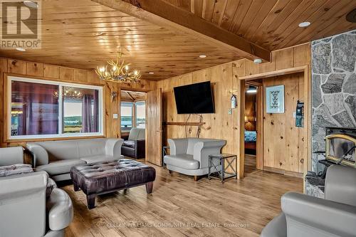 754 Hawkins Road, Douro-Dummer, ON - Indoor Photo Showing Living Room