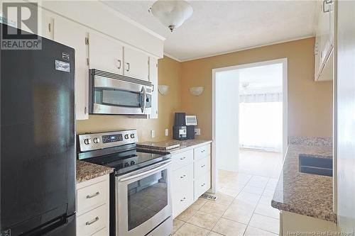 25 Westwood Drive, Fredericton, NB - Indoor Photo Showing Kitchen