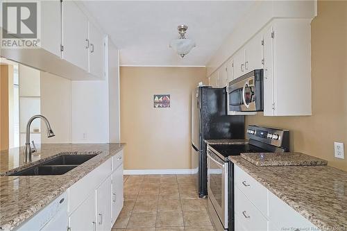 25 Westwood Drive, Fredericton, NB - Indoor Photo Showing Kitchen With Double Sink With Upgraded Kitchen