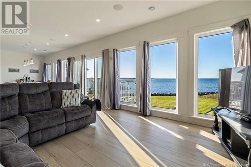 75 P'Tit Barachois Road, Grand-Barachois, NB - Indoor Photo Showing Living Room