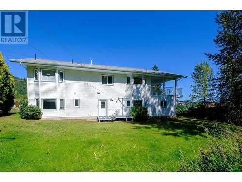 1495 Victoria Avenue, Rossland, BC - Outdoor