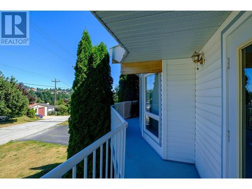 1495 Victoria Avenue, Rossland, BC - Outdoor With Exterior