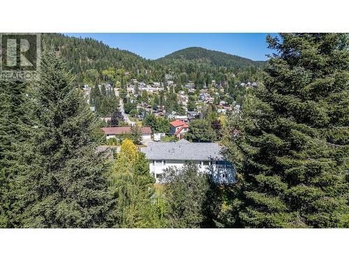 1495 Victoria Avenue, Rossland, BC - Outdoor With View