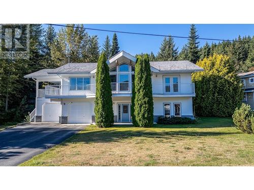 1495 Victoria Avenue, Rossland, BC - Outdoor With Facade