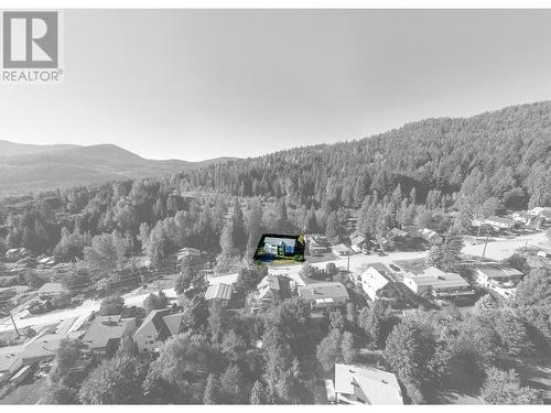 1495 Victoria Avenue, Rossland, BC - Outdoor With View