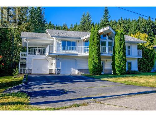 1495 Victoria Avenue, Rossland, BC - Outdoor With Facade