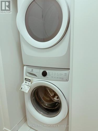 904 - 50 Ordnance Street, Toronto, ON - Indoor Photo Showing Laundry Room